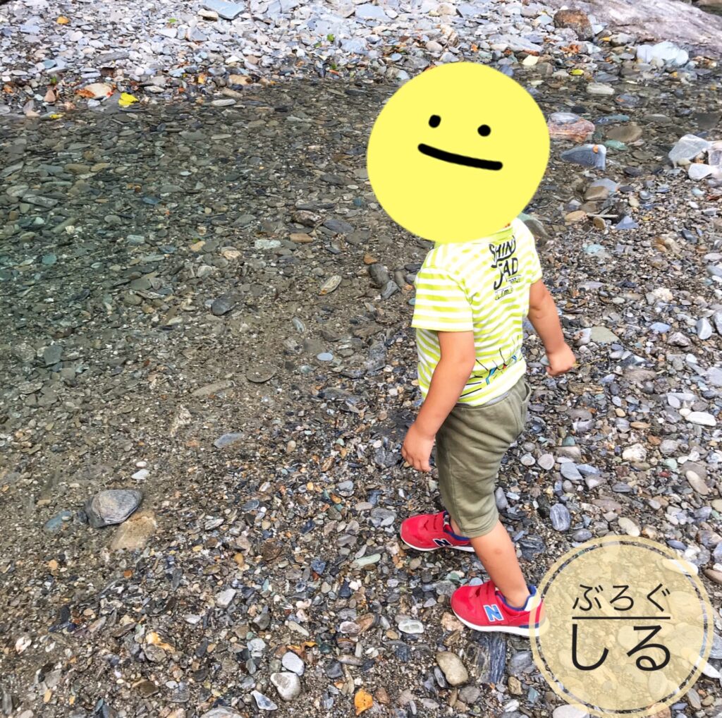 新宮馬立川で川遊び