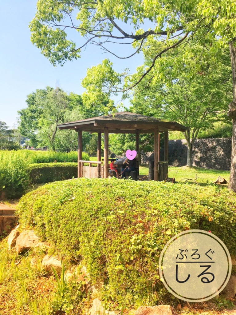 ほたる見公園香川県のベンチ