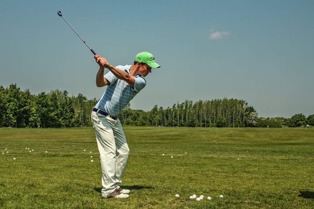 Golf Golf Swing Golfers  - WolfBlur / Pixabay